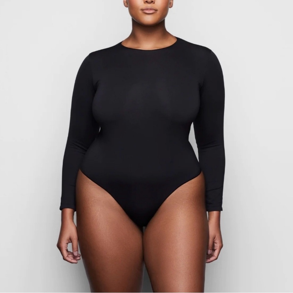Skims Essential Long Sleeve Bodysuit  SZ S/M